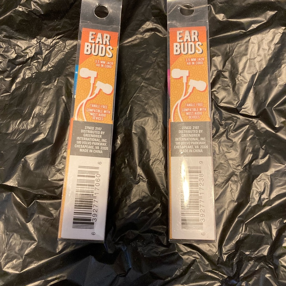 Earbuds
